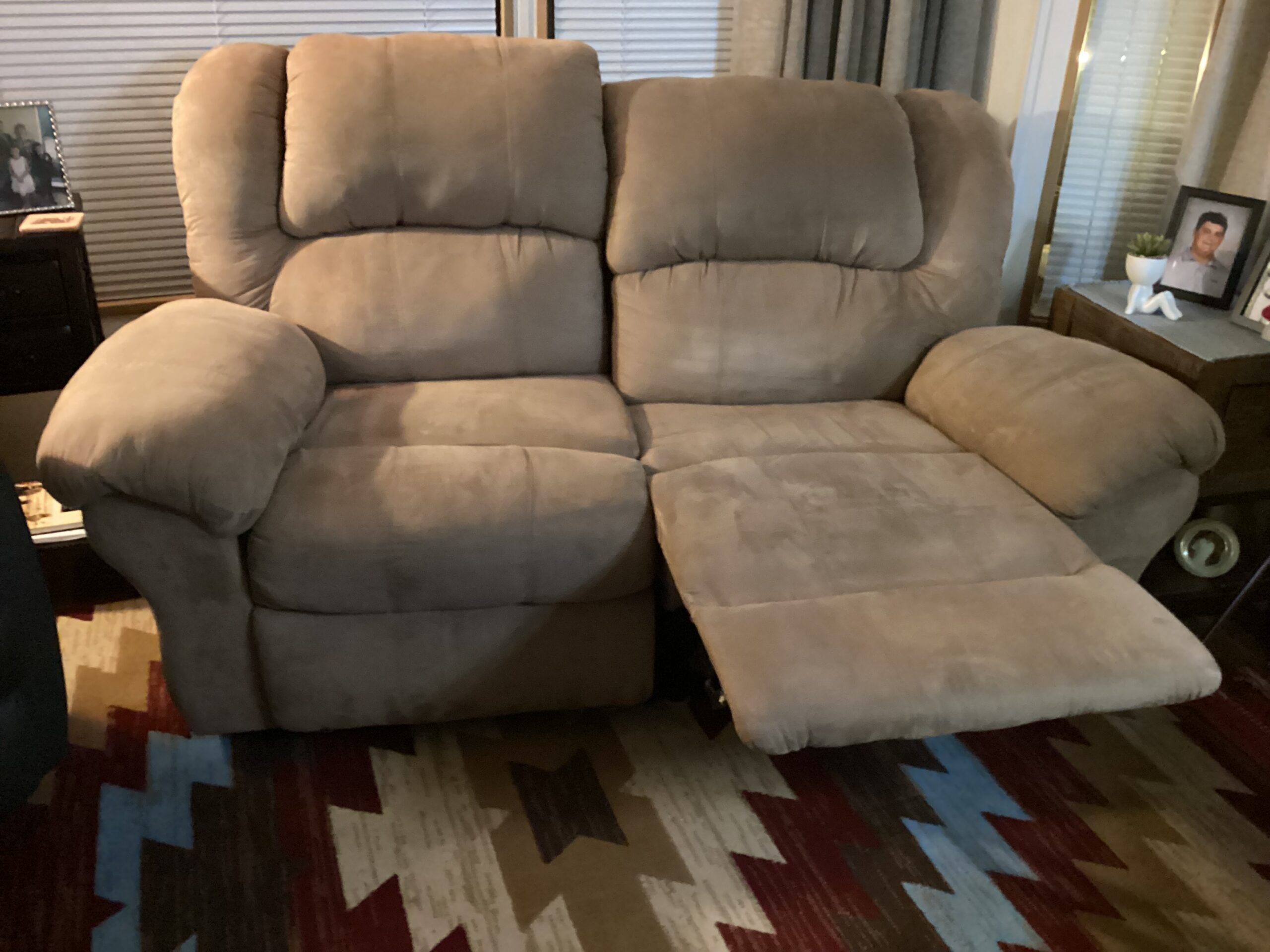 Loveseat Lot 367