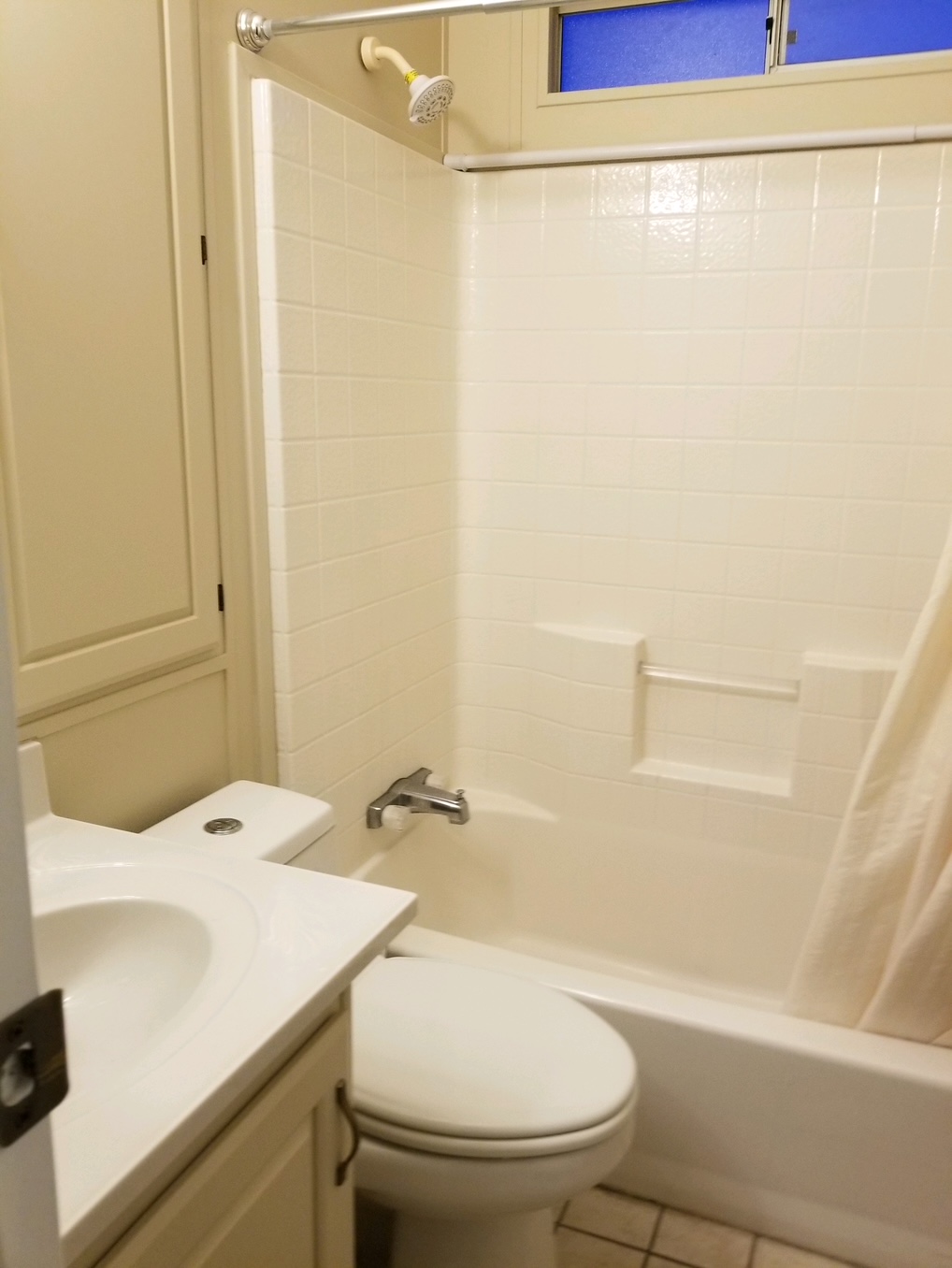 Lot 827 Bathroom