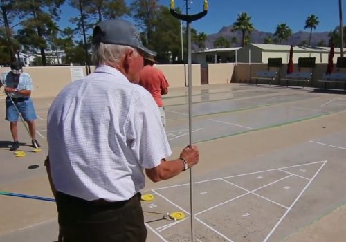 Shuffle board